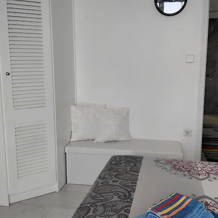 Haus Asterakia Apartment Aliko Beach
